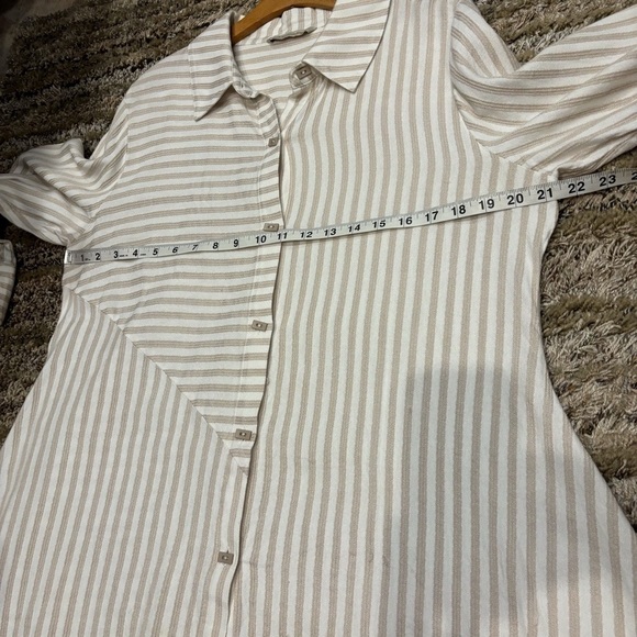 Soft Surroundings Large Standout Striped Asymmetrical Button Down Shirt Tunic - Picture 11 of 12
